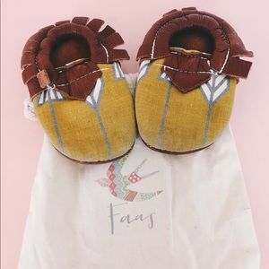 Baby LEATHER Moccasins size 4 or 5 by Faas Designs